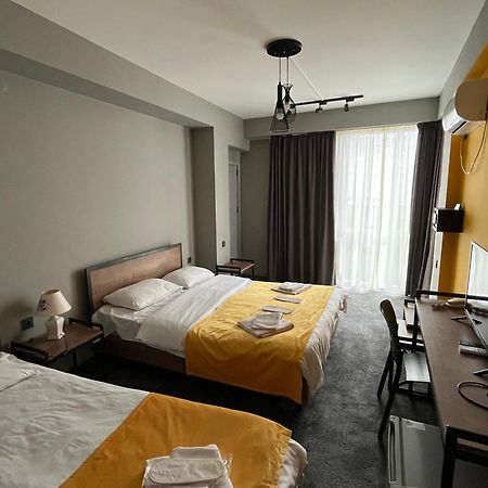 Diuma Hotel Tbilisi Ngoại thất bức ảnh