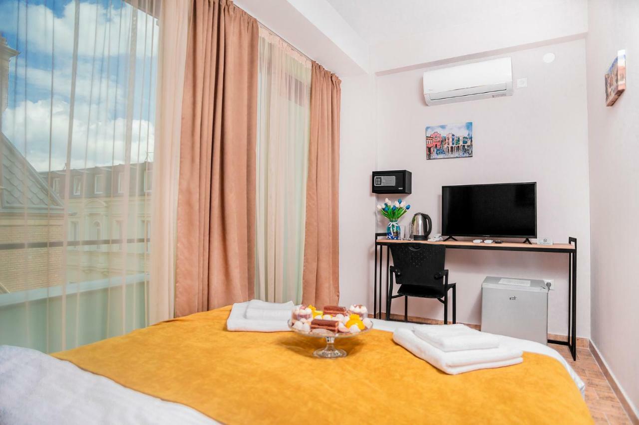 Diuma Hotel Tbilisi Ngoại thất bức ảnh
