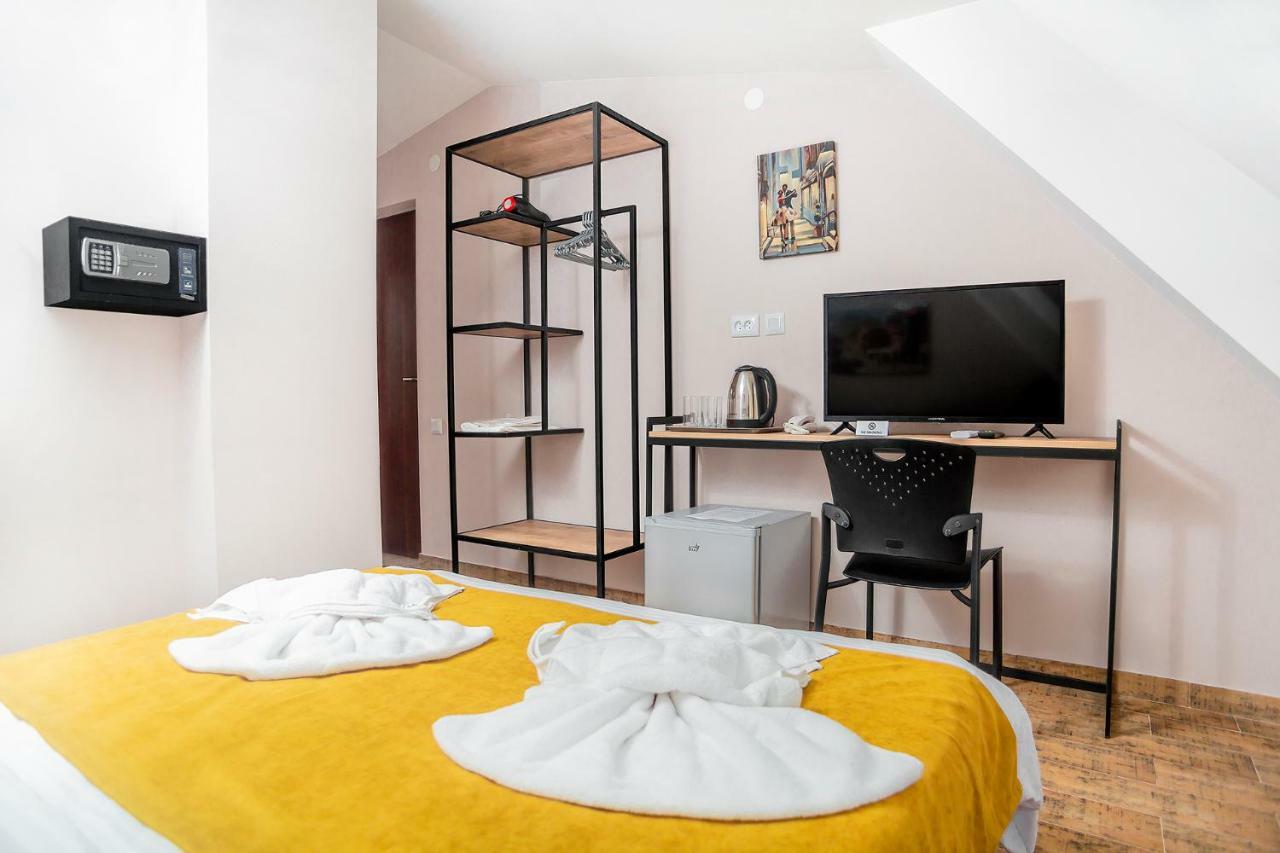 Diuma Hotel Tbilisi Ngoại thất bức ảnh