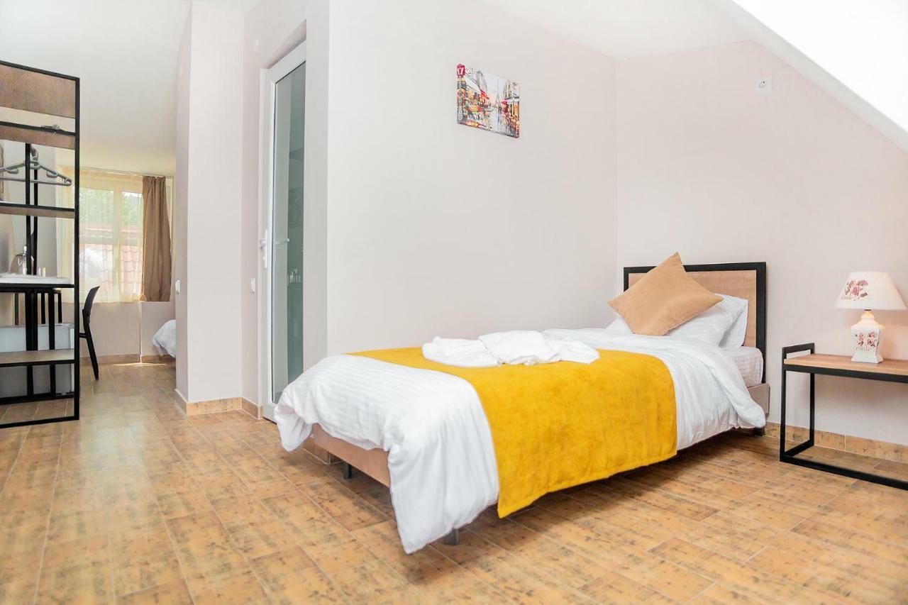 Diuma Hotel Tbilisi Ngoại thất bức ảnh