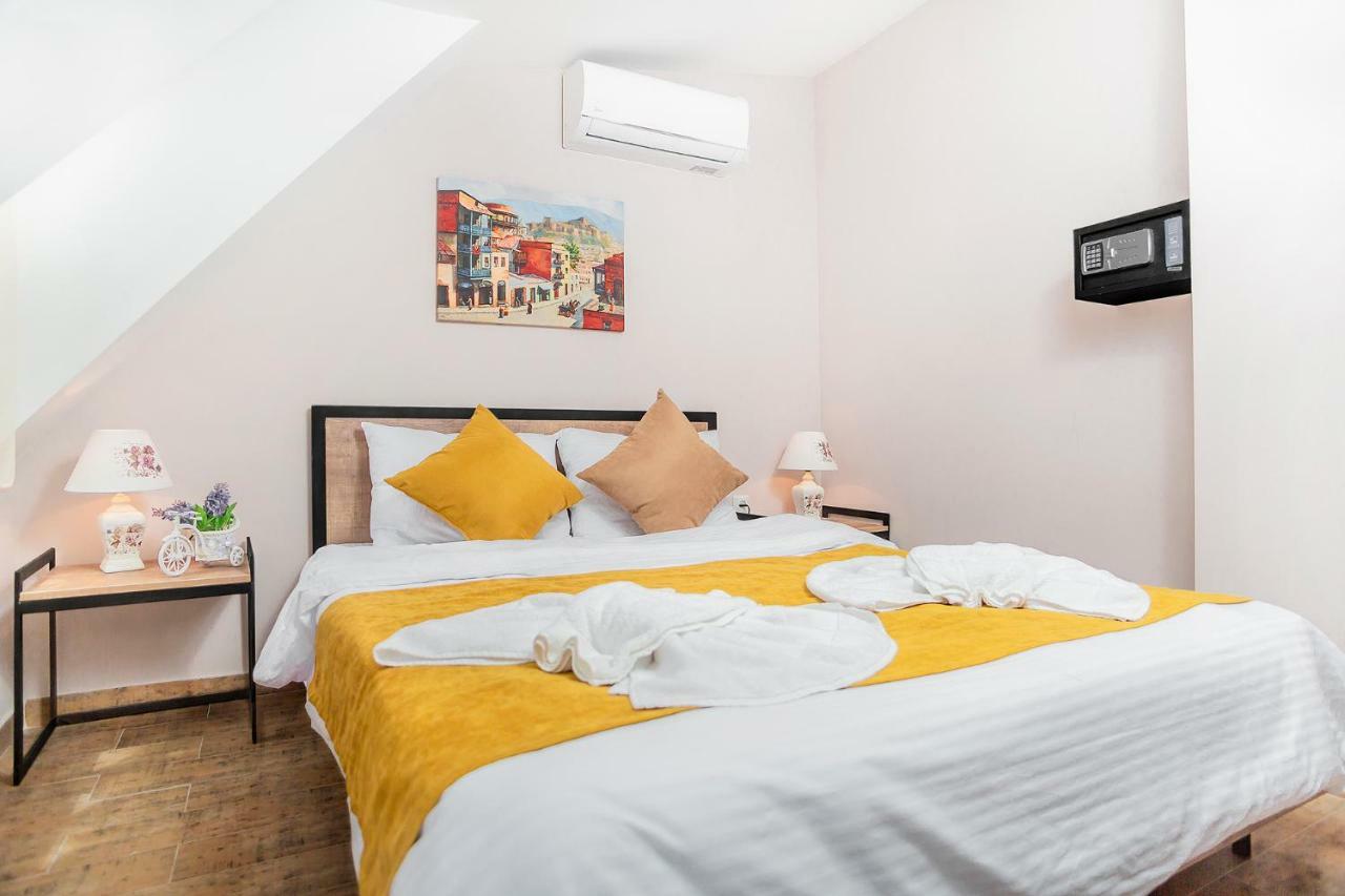 Diuma Hotel Tbilisi Ngoại thất bức ảnh