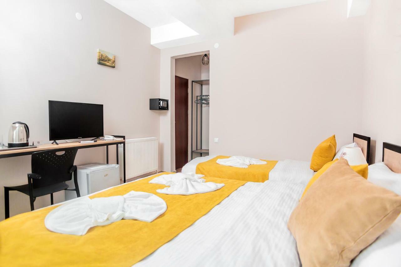 Diuma Hotel Tbilisi Ngoại thất bức ảnh