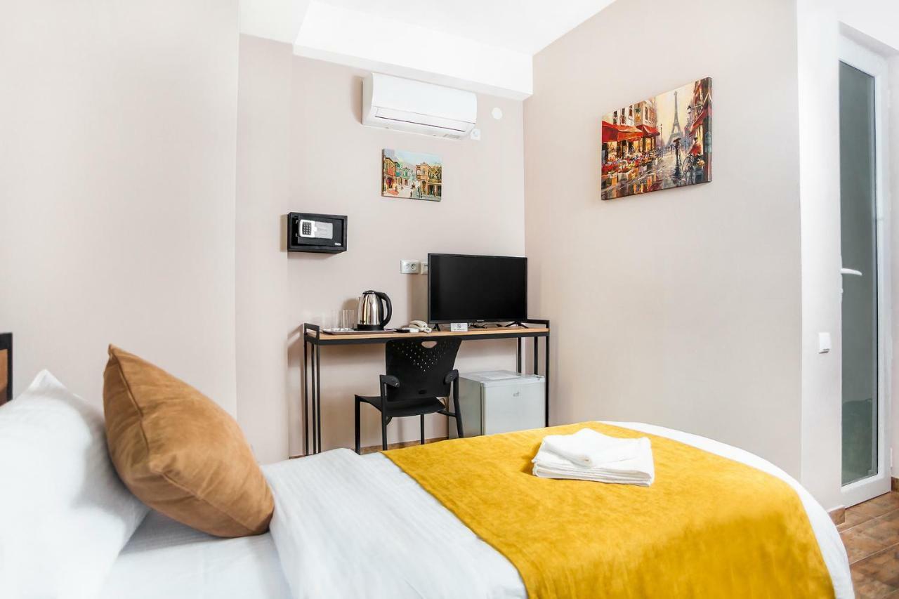 Diuma Hotel Tbilisi Ngoại thất bức ảnh
